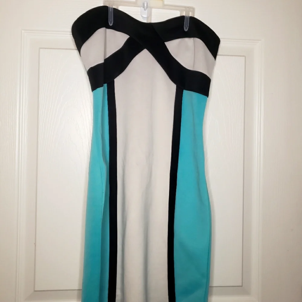 Dress - Picture 1 of 2